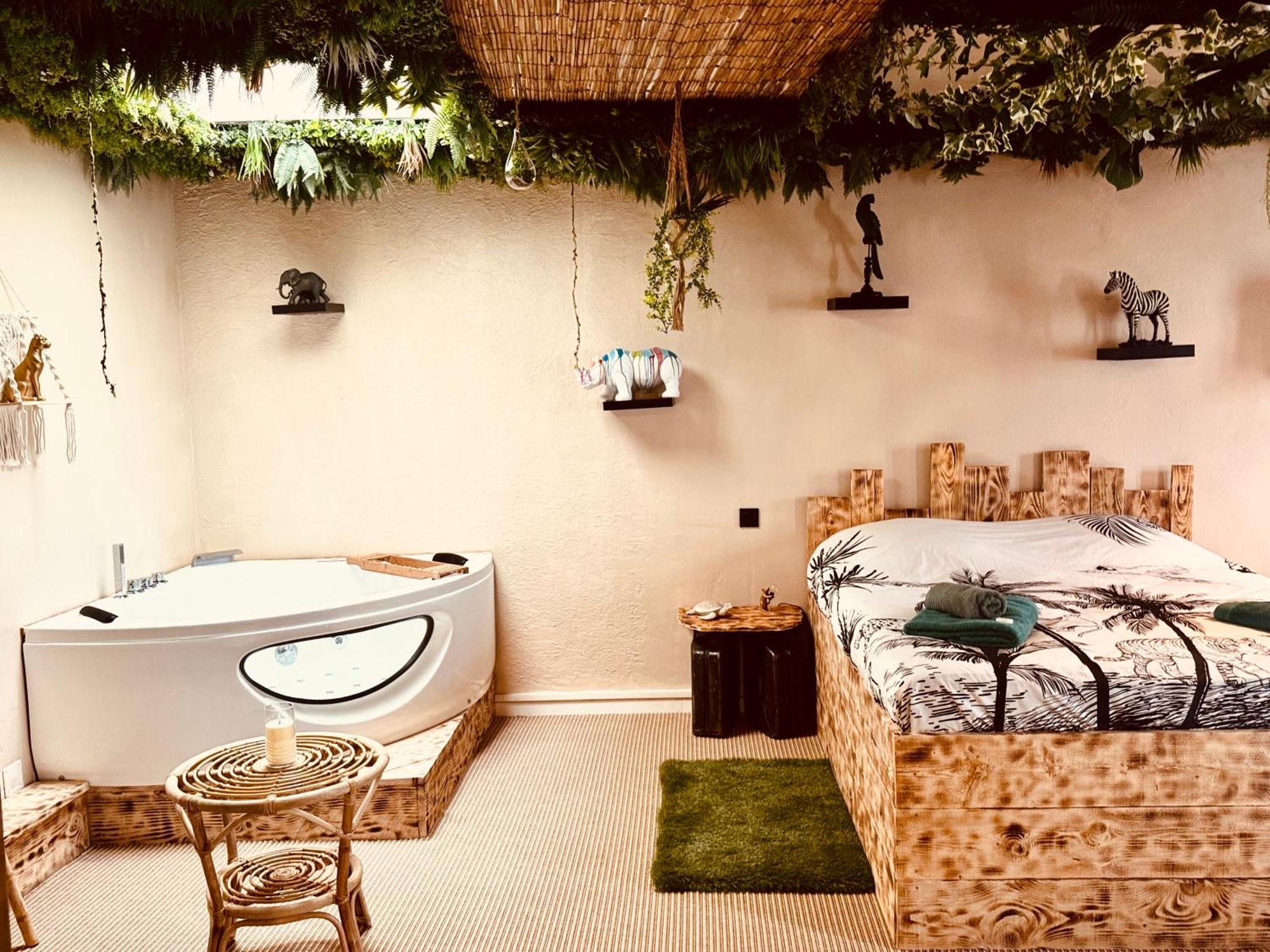 Bed and Breakfast La Jungle De Sissy à Les Les Saintes-Maries-de-la-Mer Extérieur photo