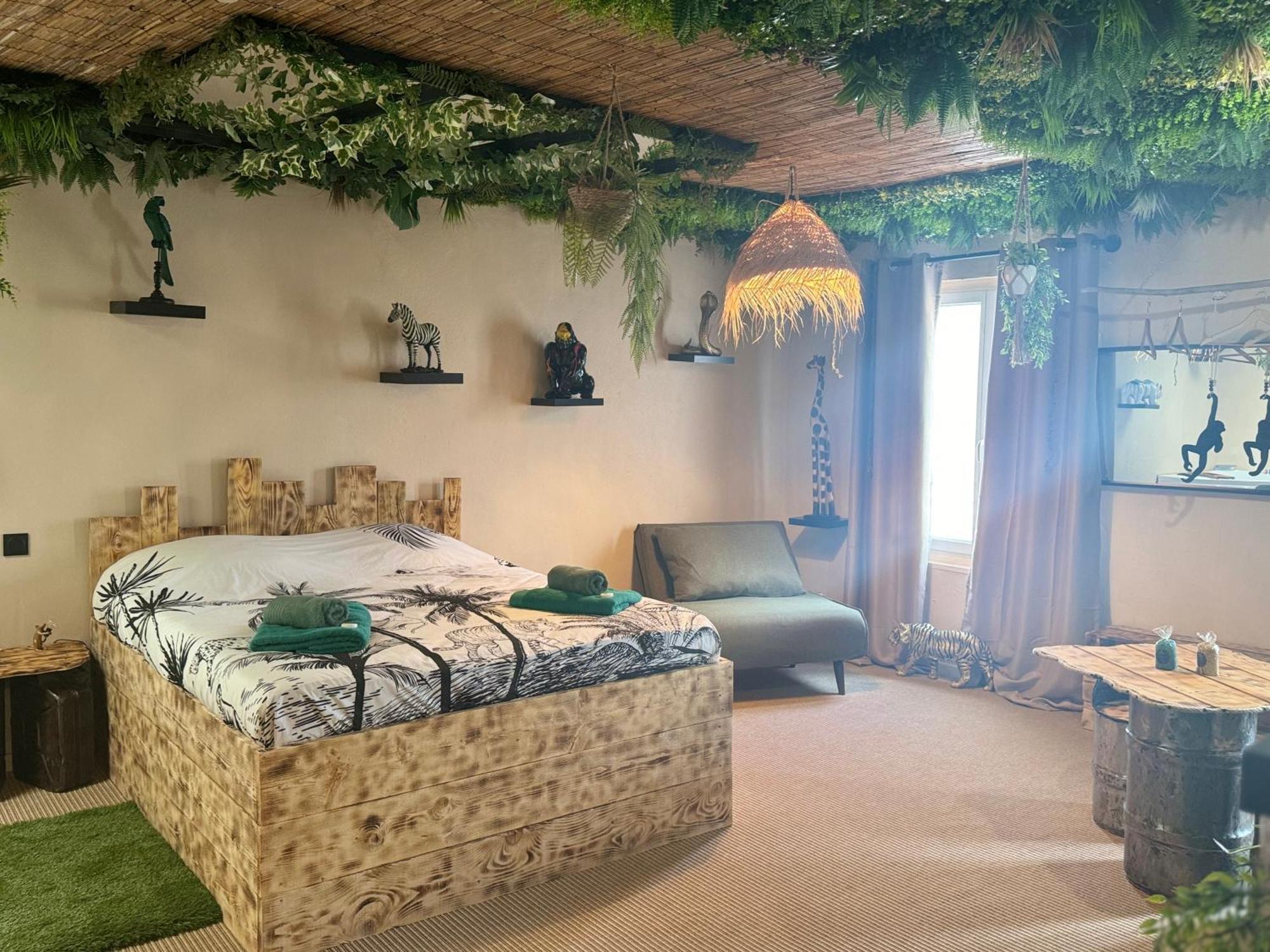 Bed and Breakfast La Jungle De Sissy à Les Les Saintes-Maries-de-la-Mer Extérieur photo